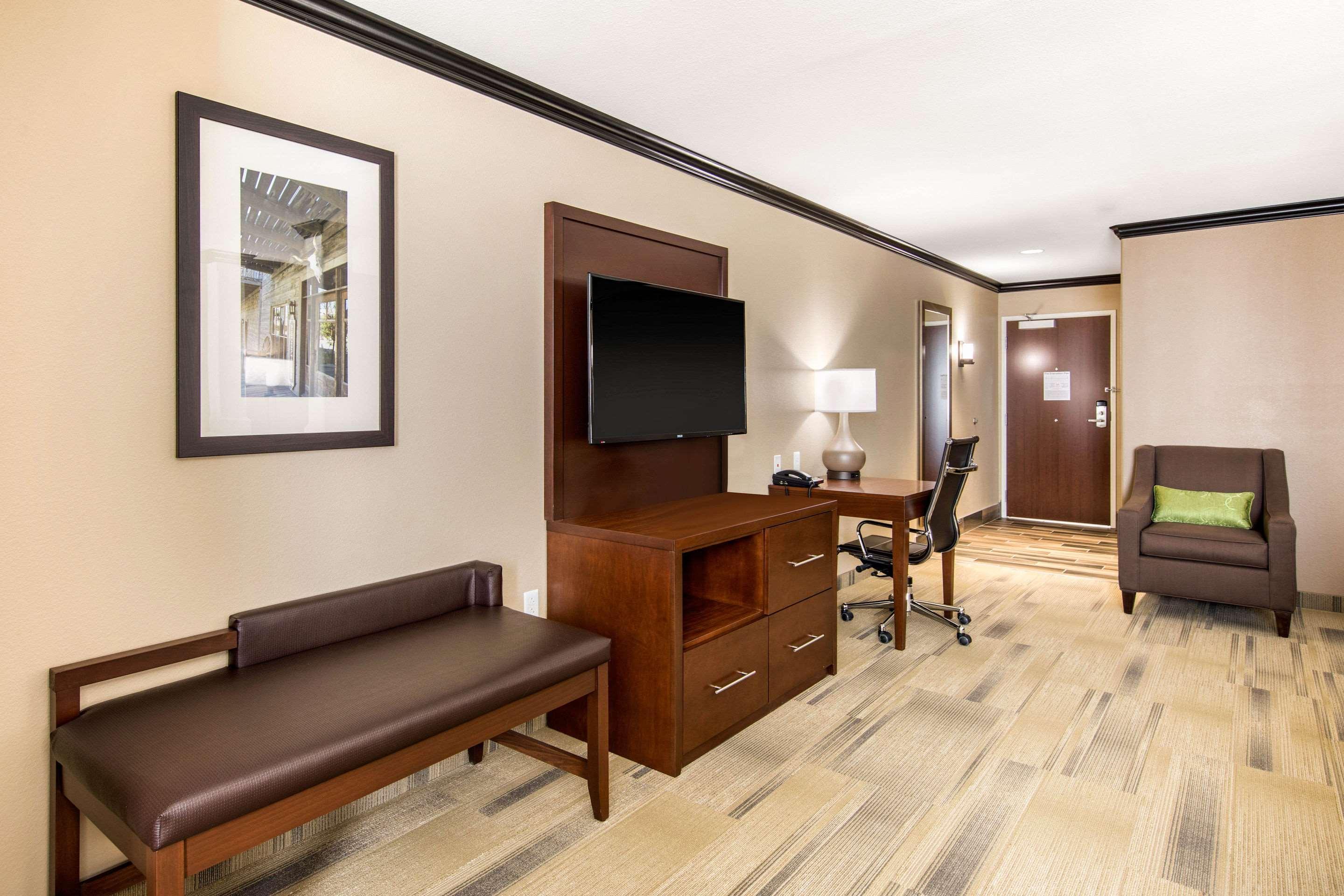 Comfort Suites Liberal Zewnętrze zdjęcie