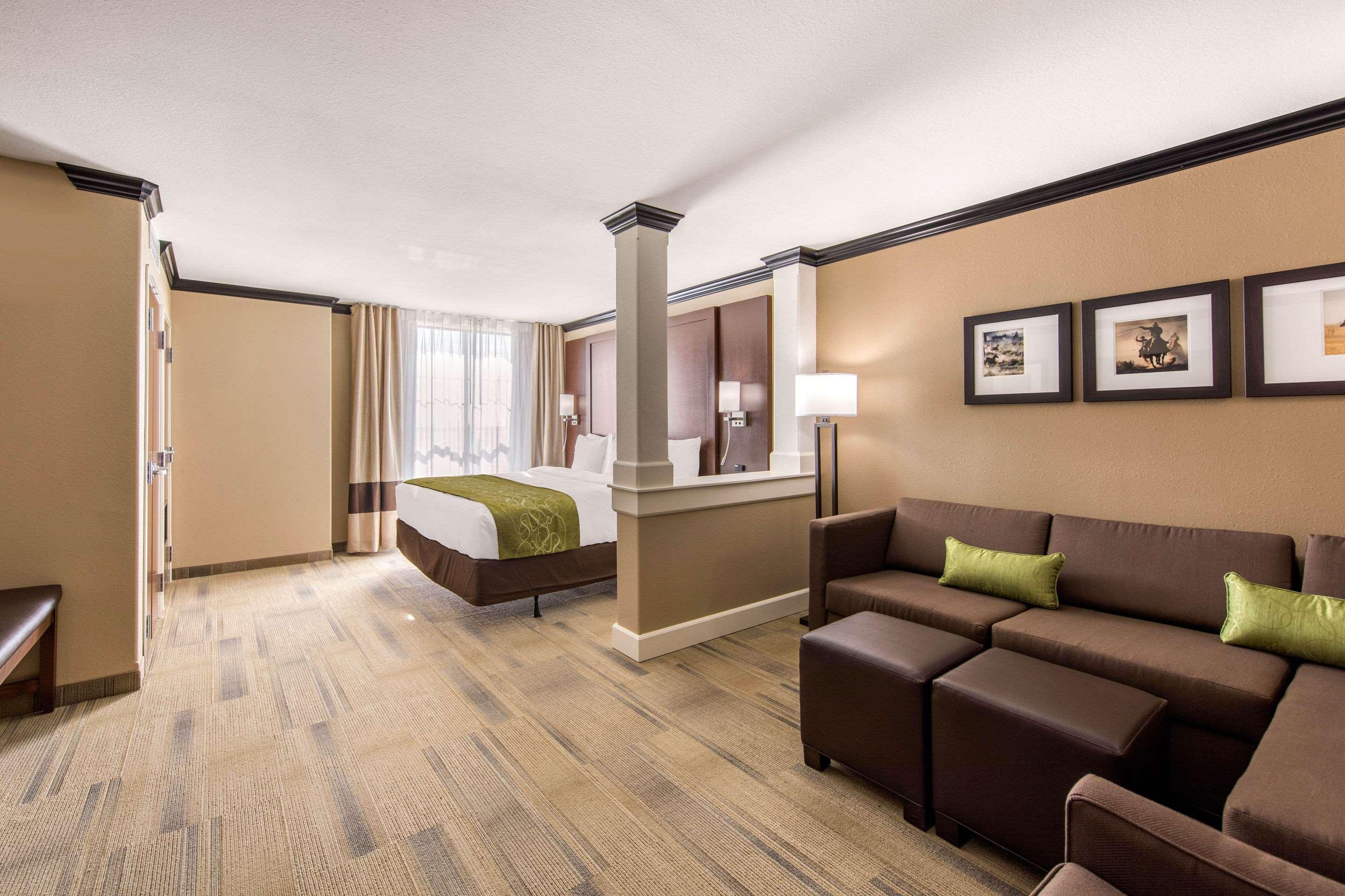 Comfort Suites Liberal Zewnętrze zdjęcie